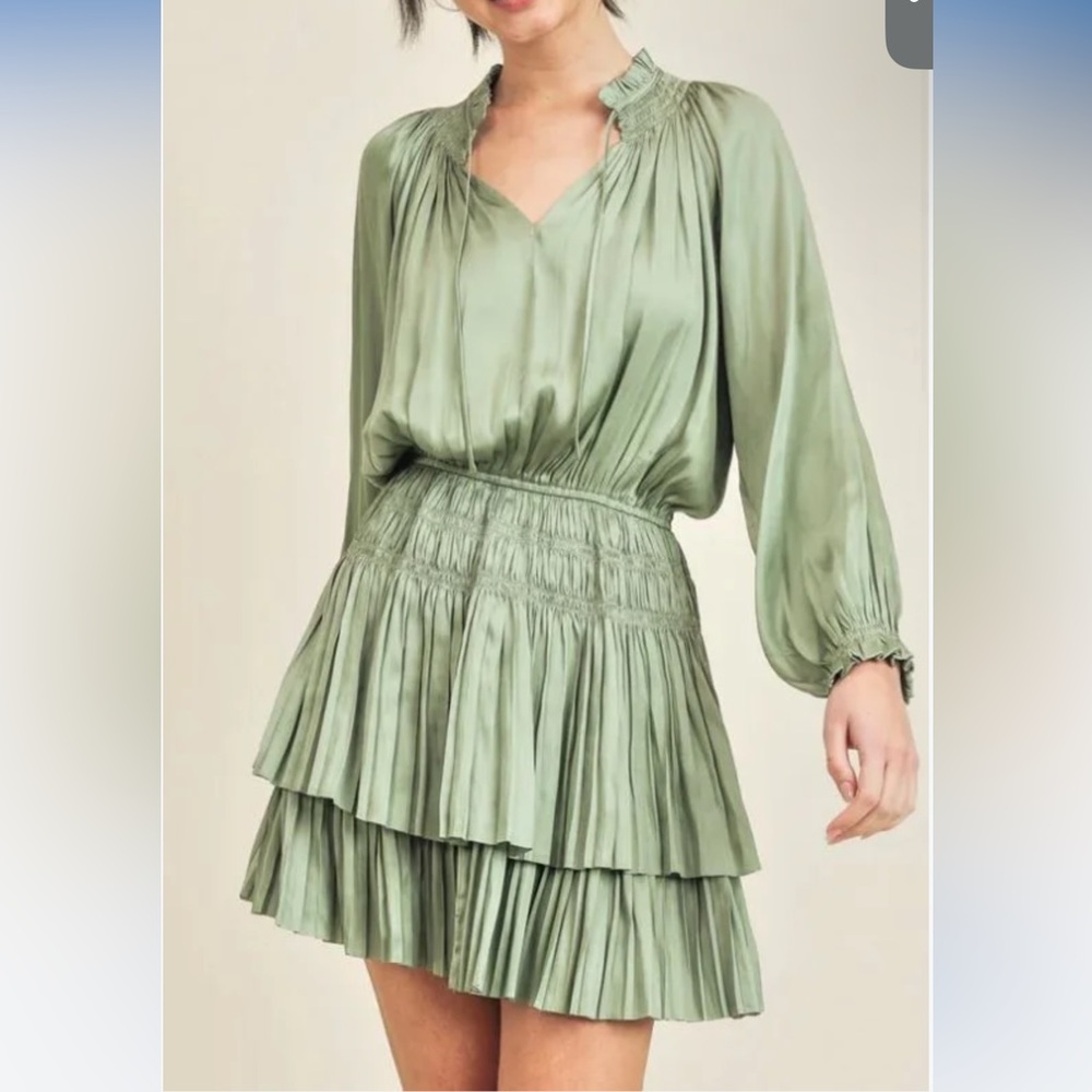 NWT Lily Rain Boutique Long Sleeve Mini Dress